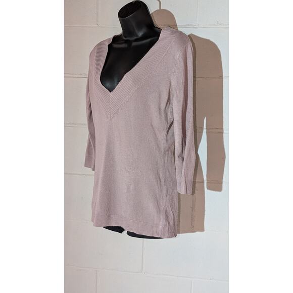 New York & Company V-Neck 3/4 Sleeve Soft Knit Top Pullover Sweater Medium - Picture 2 of 5